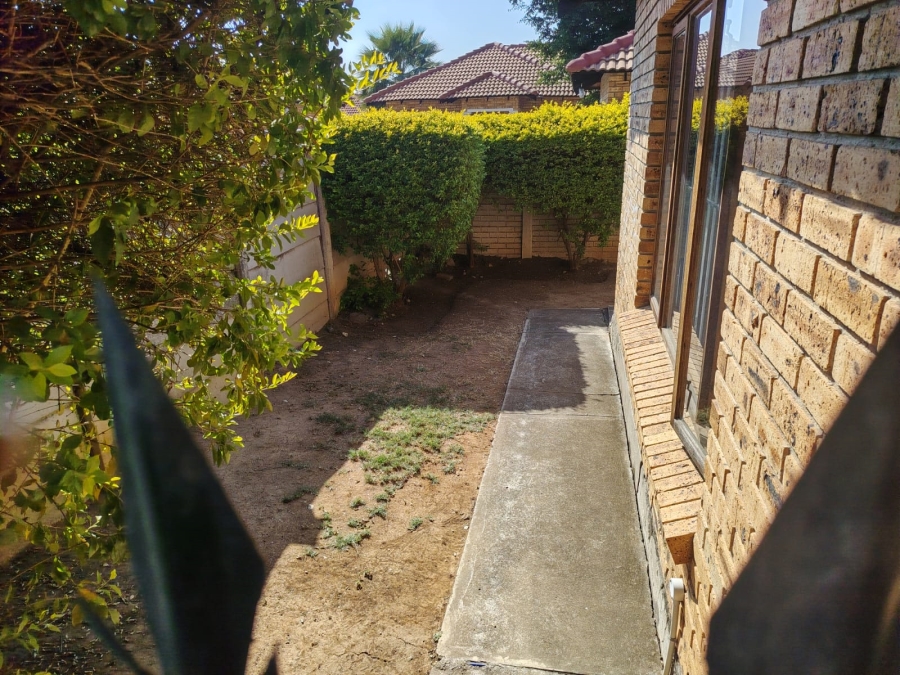 3 Bedroom Property for Sale in Waterval East North West